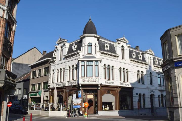 Hotel voor 5 personen, met terras - 1