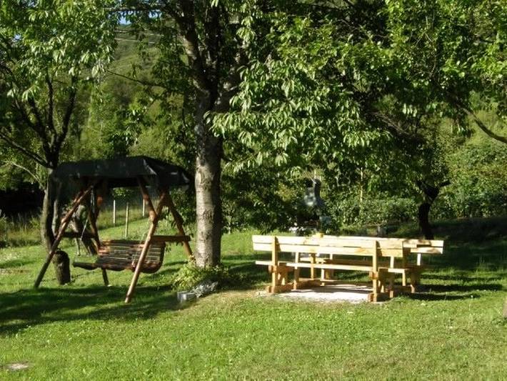 Apartamento entero, Apartamento de vacaciones para 5 personas con balcón in Rudanovac, Condado de Lika-Senj