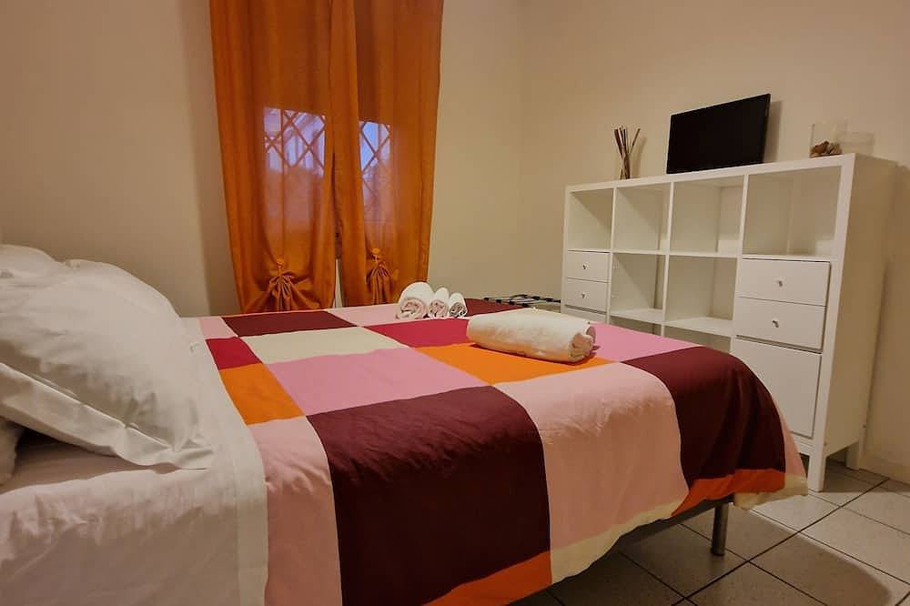 Entire apartment, Casa Bebe - adjacency Polyclinic and University in Modena, Modena Province