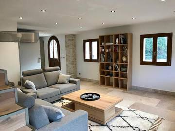 Villa pour 4 personnes, avec jardin sur le Lac d'Annecy