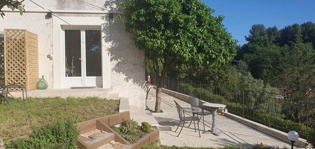 Gîte pour 2 personnes, avec jardin et vue à Pégomas - 3
