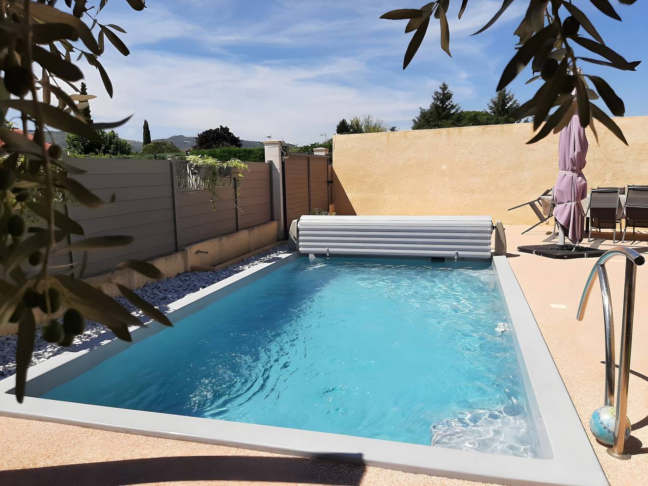 Gîte avec spa privatif et piscine in Pont-de-l'Isère, Région de Valence