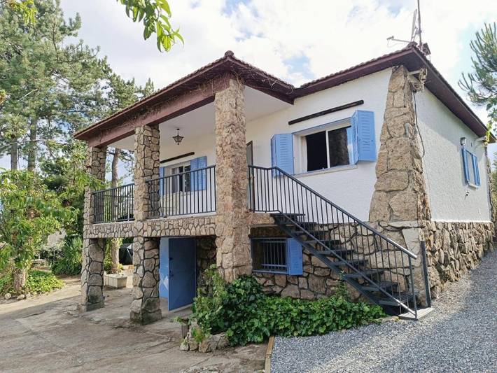 Casa rural para 5 personas, con jardín y vistas además de terraza y piscina, Se admiten mascotas en Santa María de la Alameda - 2