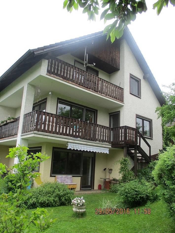Ferienhaus für 4 Personen, mit Balkon und Garten