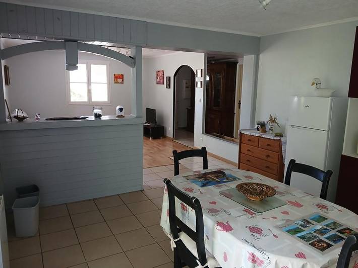 Location de vacances pour 2 personnes, avec vue et terrasse, adapté aux familles à Terrasson-Lavilledieu - 4
