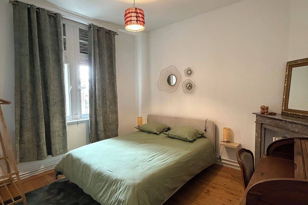 Villa Sainte-Cécile Demeure d’Exception Billard Baby foot in Lambersart, Lille region