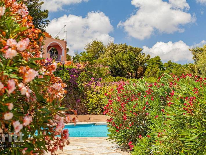 Feriehus for 6 personer, med badebasseng på Sardinia
