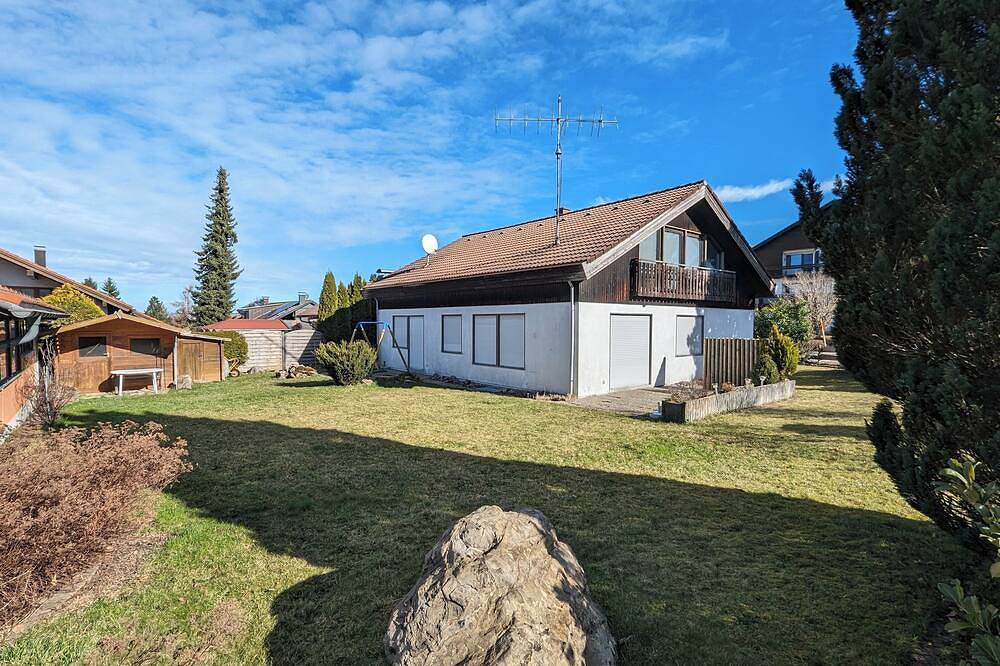 Ganze Wohnung, Idyllische Ferienwohnung im Grünen, mit moderner Ausstattung und großem Garten in Weiler-Simmerberg, Bayerisch Schwaben