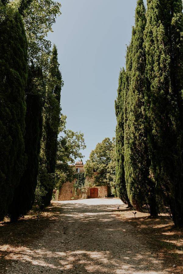 Chambre d’hôte pour 2 personnes, avec vue ainsi que jardin et piscine, adapté aux familles