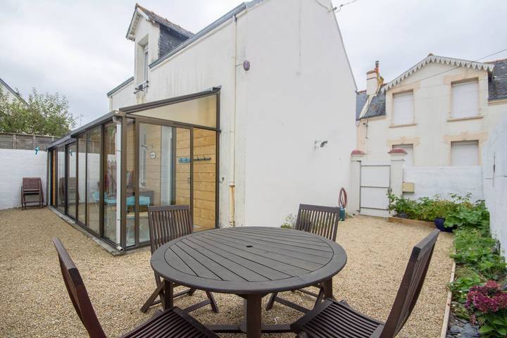 Gîte pour 4 personnes, avec Terrasse ainsi que Jardin et Vue à Port-Louis - 4