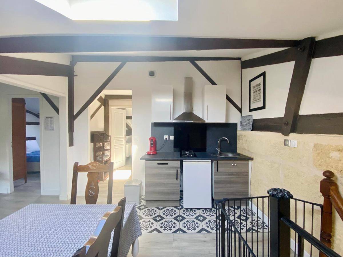 Two-Bedroom House in Izon, Région de Libourne