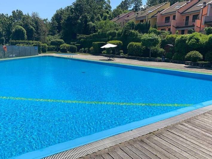 Location de vacances pour 6 personnes, avec vue et bassin pour enfant ainsi que terrasse et piscine à Pignone - 3
