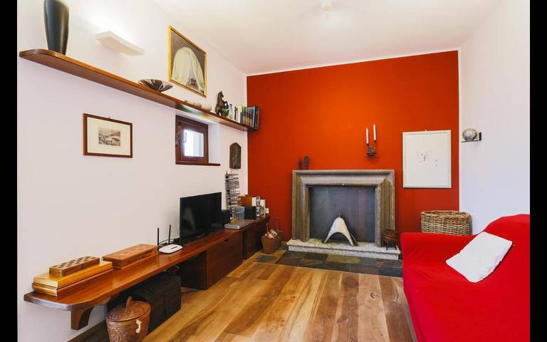 Location de vacances pour 6 personnes, avec vue et terrasse ainsi que jardin et vue sur le lac à Lenno - 3