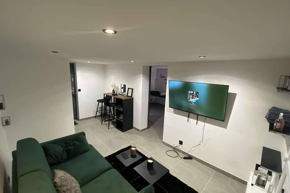 Ganze Wohnung, Cocooning Time: Jacuzzi and Sauna in Épinay-sur-Seine, Seine-Saint-Denis