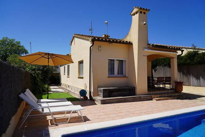 Villa pour 6 personnes, avec terrasse et jardin à Sant Pere Pescador