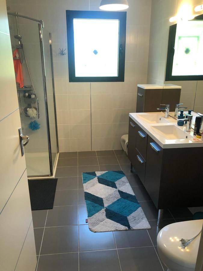 Location de vacances pour 6 personnes, avec piscine ainsi que terrasse et vue dans Arthès - 4