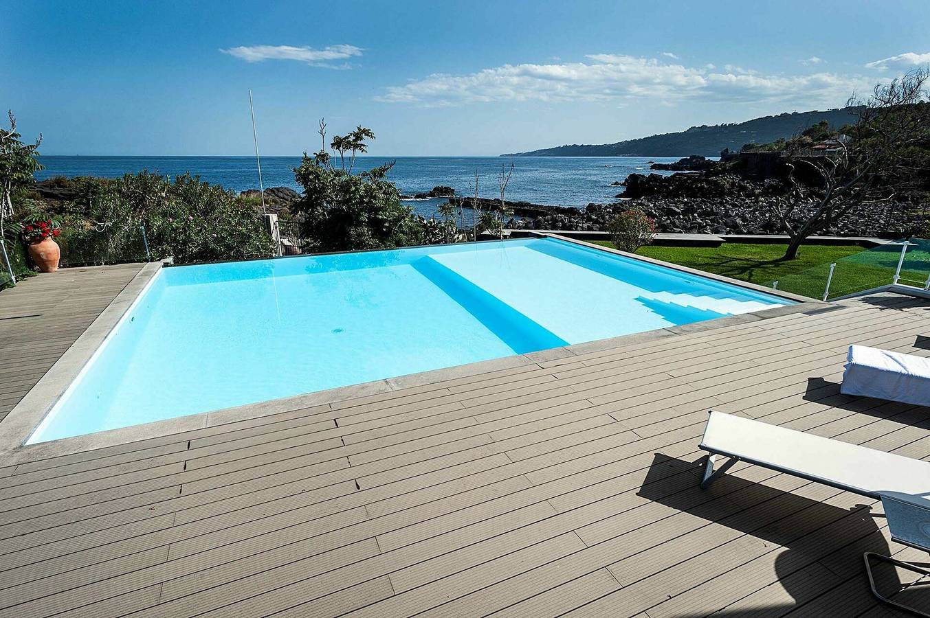Ganze Ferienwohnung, Ferienwohnung für 4 Personen mit Terrasse in Stazzo, Acireale