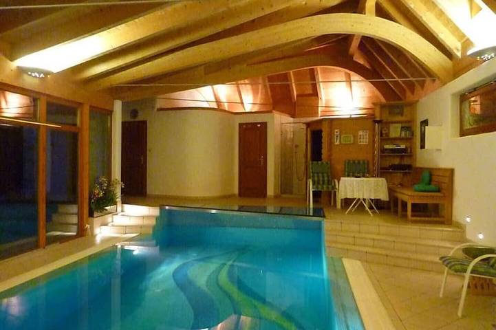 Gîte pour 3 personnes, avec Jacuzzi et Terrasse ainsi que Jardin et Sauna à Bad Ischl