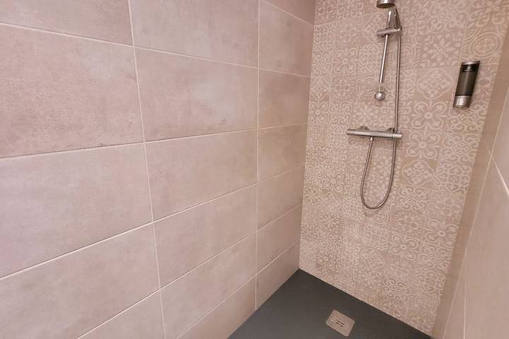 Location de vacances pour 2 personnes, avec jardin et piscine à Chaniers - 4