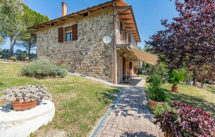 Ferienhaus für 8 Personen, mit Garten und Terrasse sowie Ausblick und Pool, mit Haustier - 1