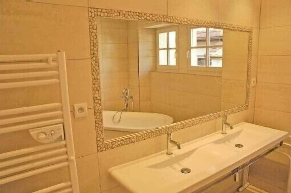 Luxueuse Villa, jacuzzi, randonnées, ski - Gîte de la Doller - Domaine Kinny in Sewen, Parc naturel régional des Ballons des Vosges