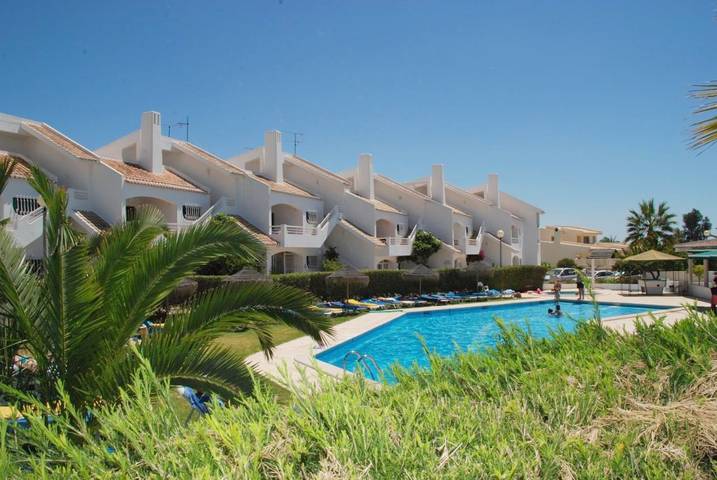Parc de vacances pour 4 personnes, avec piscine ainsi que jardin et vue en Algarve - 2