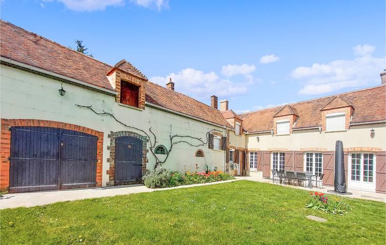 Maison de vacances pour 9 personnes, avec terrasse et jardin, animaux acceptés dans Yonne - 2