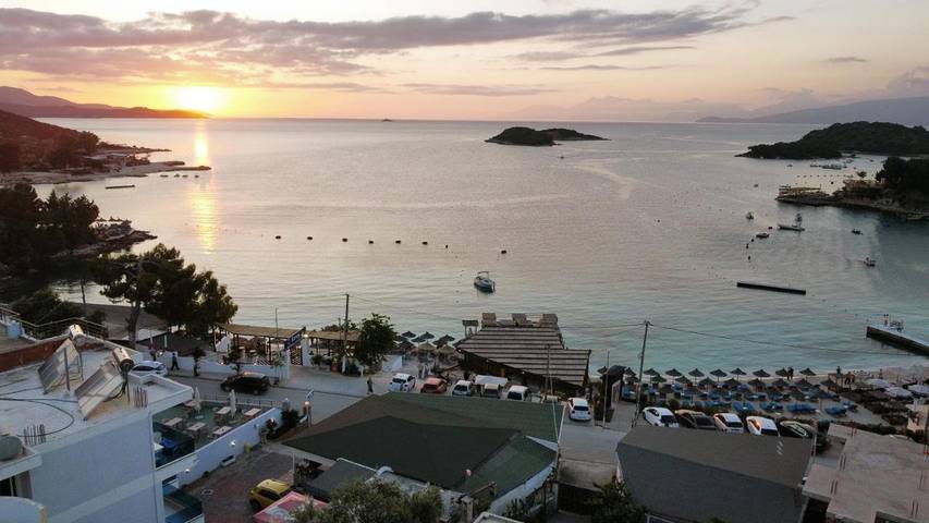 Hôtel pour 4 personnes, avec terrasse et vue