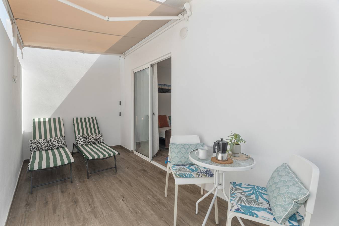 Estudio entero, Estudio vacacional 'Sol Y Terraza Privada' con balcón y Wi-Fi in Arona , Tenerife Sur