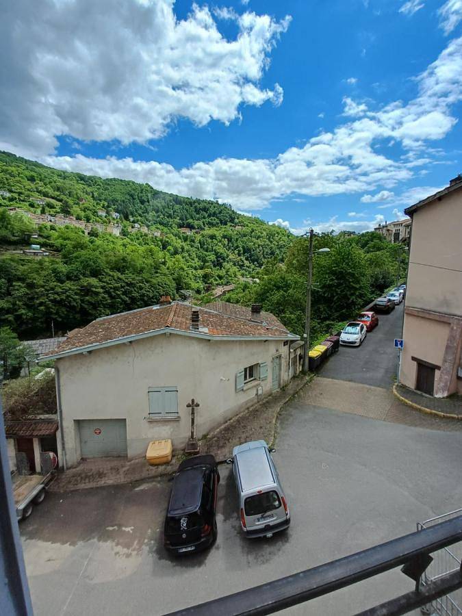 Location de vacances pour 2 personnes, avec vue à Thiers - 4