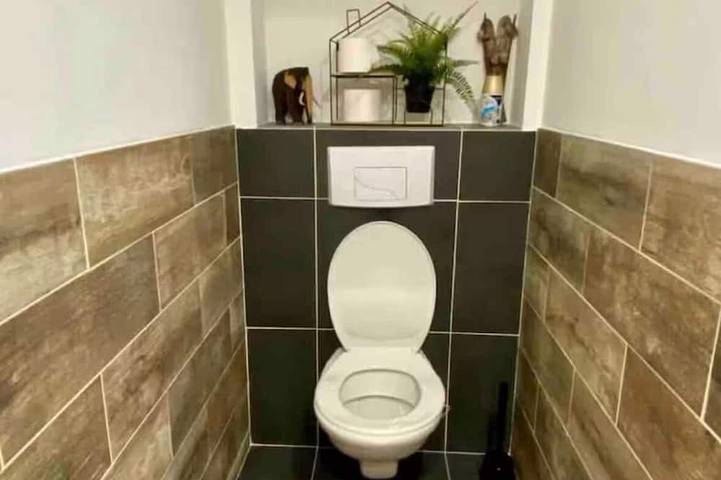 Gîte pour 4 personnes, avec jacuzzi et terrasse à Saint-Julien-les-Rosiers - 4