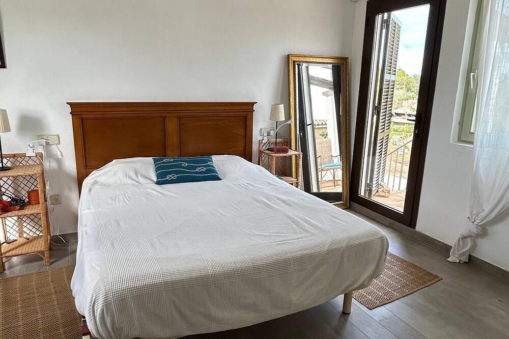 Rural cottage Es Revell 200 meters from the spectacular Cala Sa Nau in Cala Mitjana, Felanitx