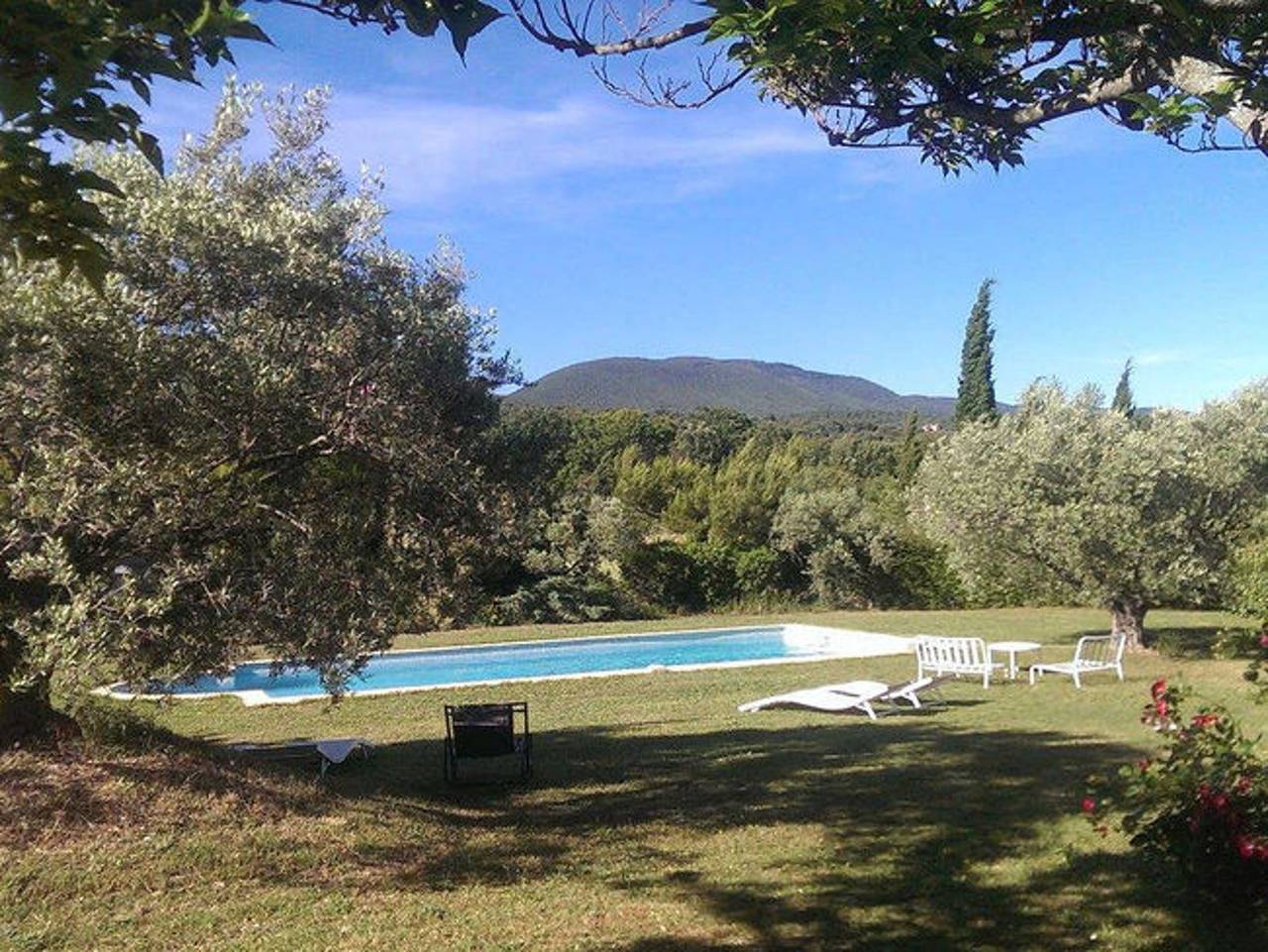 Encantadora casa de campo en Cucuron con piscina privada in Cucuron, Parque natural regional del Luberon