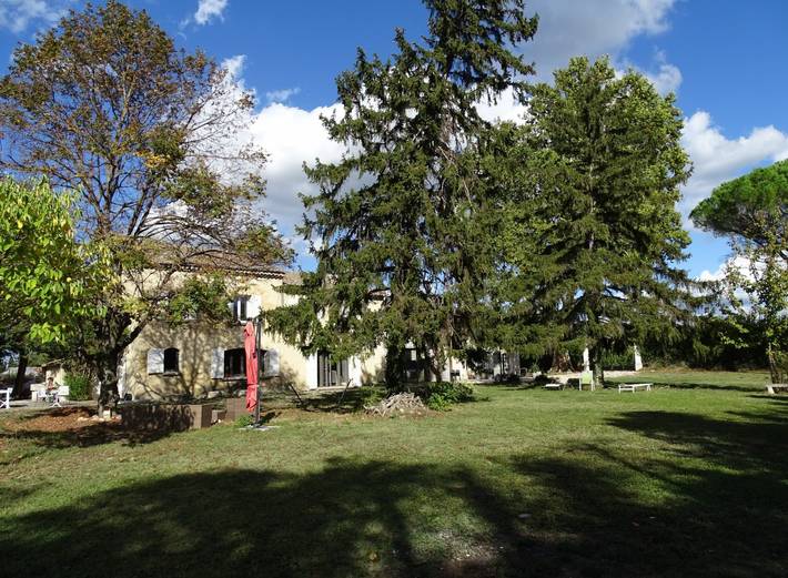 Gîte pour 4 personnes, avec jacuzzi ainsi que terrasse et jardin - 1