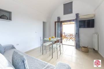 Apartment for 4 People in Megalochori, Santorini, Photo 2