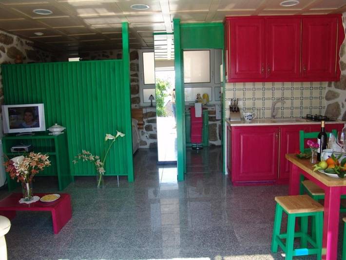 Casa rural para 4 personas, con vistas además de piscina y jardín, Se admiten mascotas en Arcos de Valdevez - 2