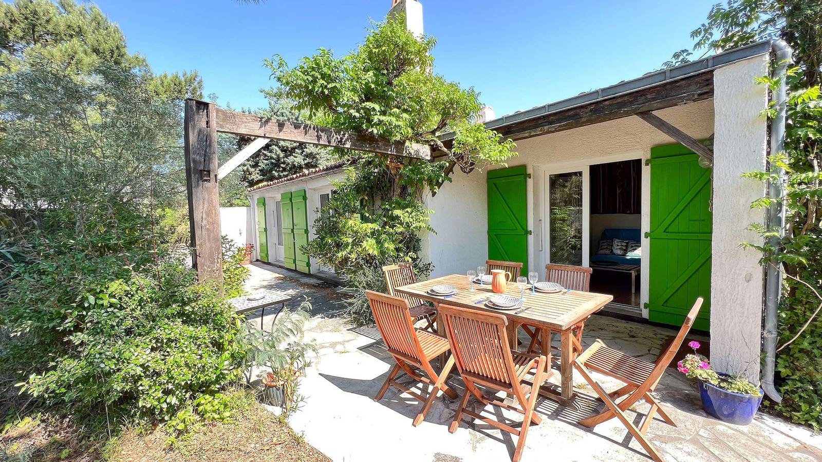 Appartement de vacances entier, Maison de vacances proche plage avec jardin in Le Bois-Plage-en-Ré, Île de Ré