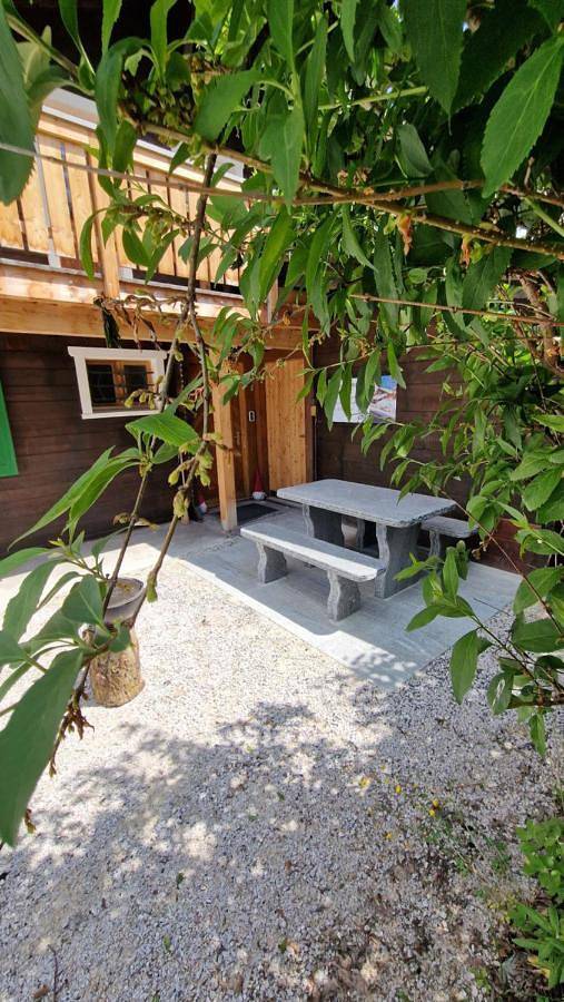 Ferienwohnung für 4 Personen, mit Balkon und Terrasse sowie Garten und Sauna