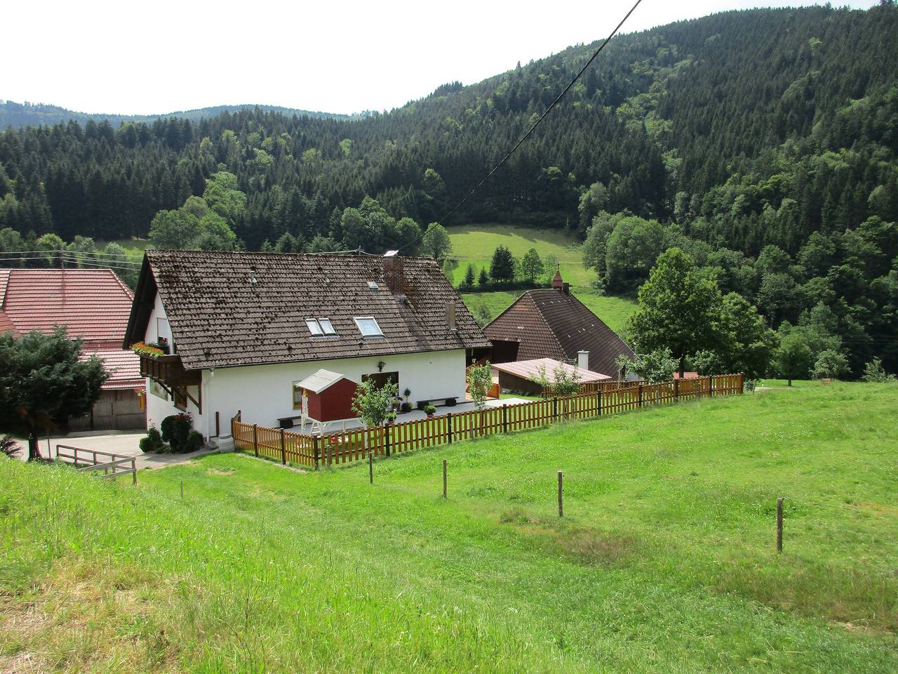 Ganze Wohnung, Ferienwohnung 'Faller' mit privater Terrasse, Balkon und Wlan in Elzach, Mittlerer Schwarzwald