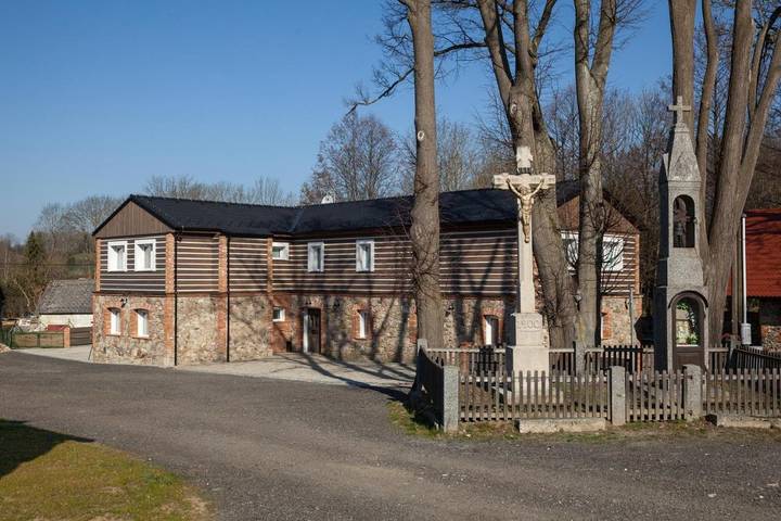Ferienanlage für 31 Personen, mit Ausblick und Sauna sowie Garten in Tschechien