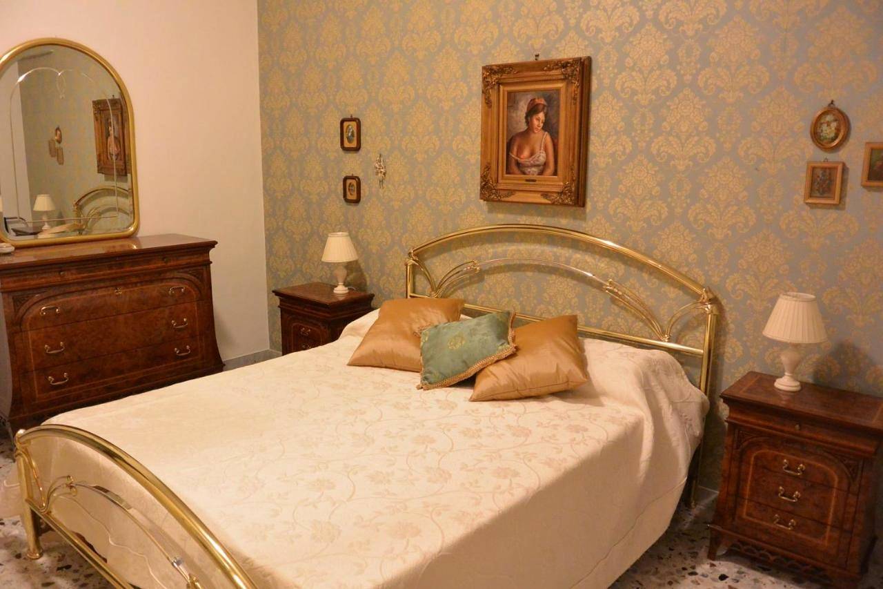 Deluxe Double Room with Castle View in Battipaglia, Provincia di Salerno