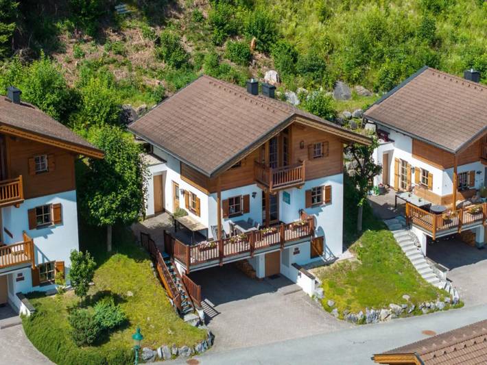 Geräumiges Chalet im Feriendorf in Pinzgau