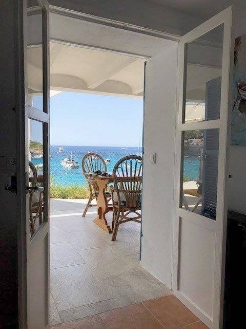 Gîte pour 3 personnes, avec vue et terrasse, animaux acceptés à Sant Elm