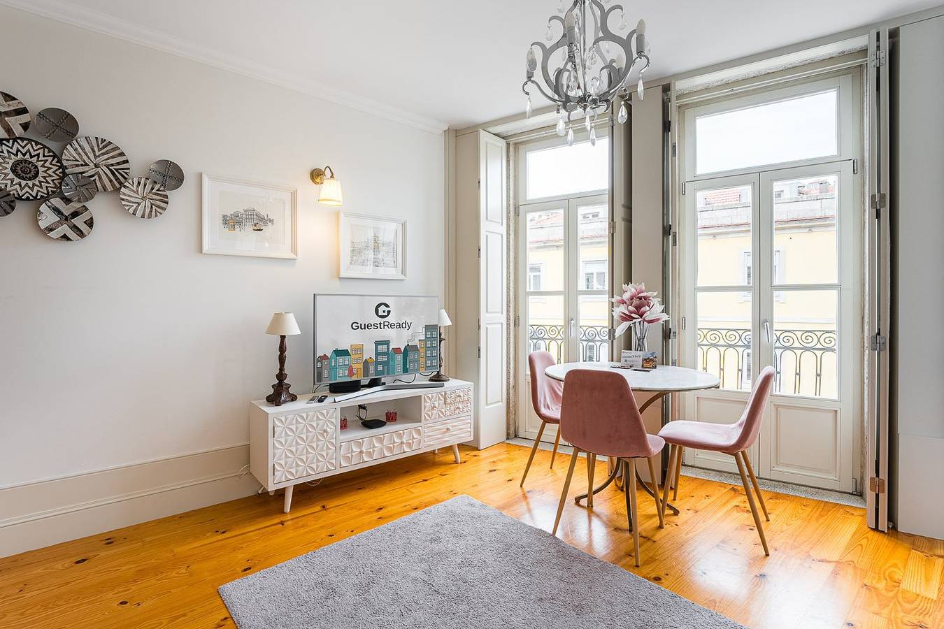 Entire apartment, Guestready - Classic and elegant near Cathedral in Sé (Porto), Porto