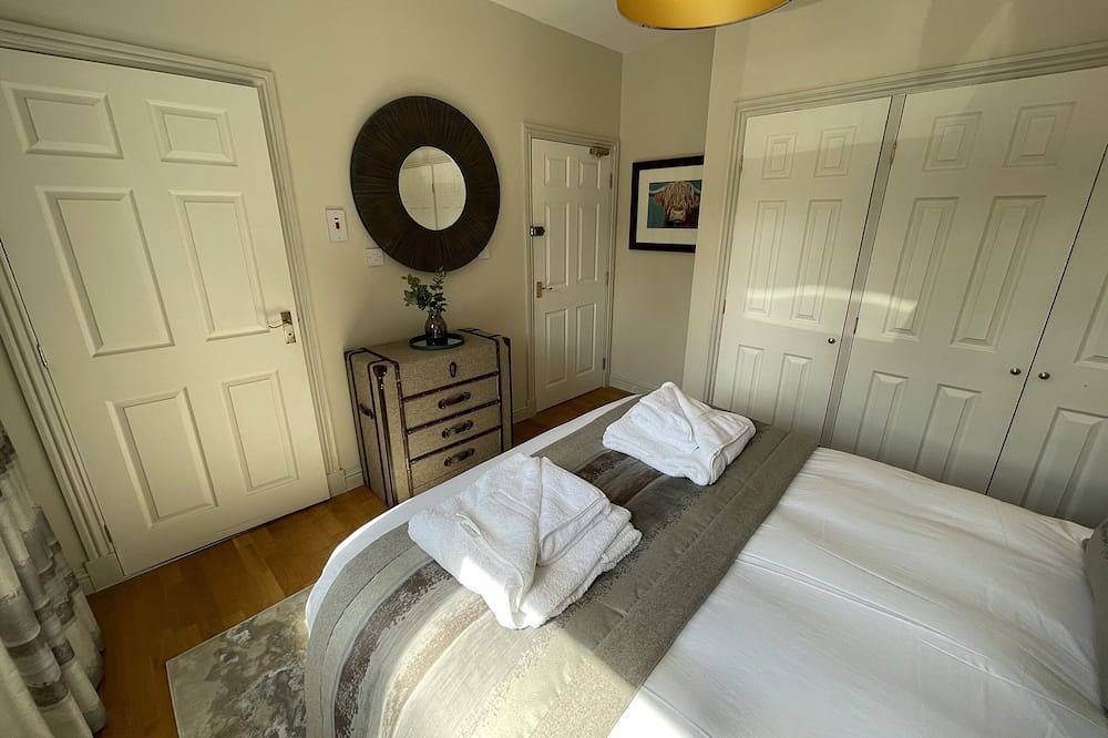 Luxury 6 bed home with hot tub in Argyll & Bute