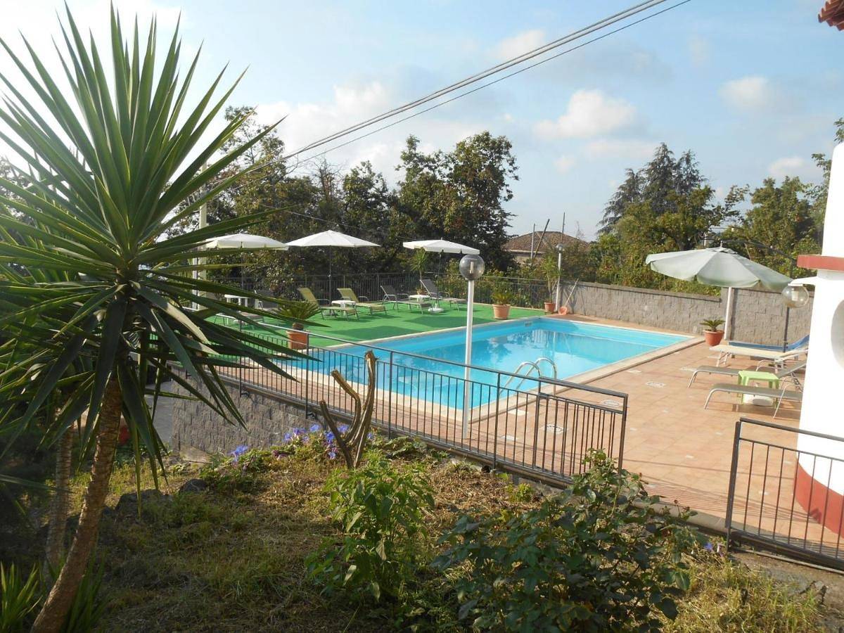 Al Villino Sunrise appartamento in villa con piscina in Sant'Alfio, Sant'Alfio (comune)
