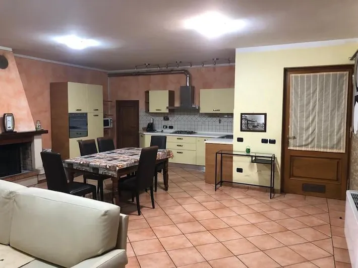 Appartamento vacanze per 5 persone, con giardino e panorama, con animali domestici - 1