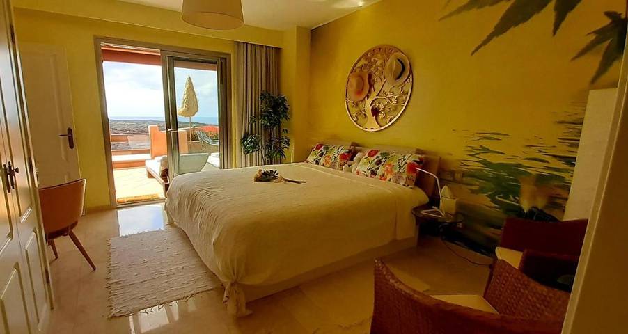 Chambre d’hôte pour 2 personnes, avec vue ainsi que piscine et jardin à Arona - 4