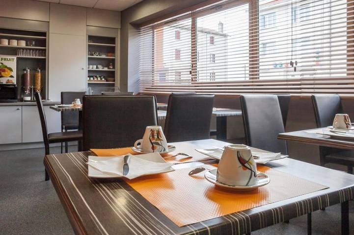 Hôtel pour 2 personnes, animaux acceptés à Lezoux - 4