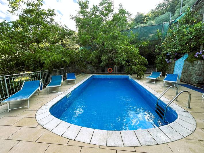 Appartamento intero, Limoneto - Giardino by Espresso Rentals in Massa Lubrense, Napoli e dintorni